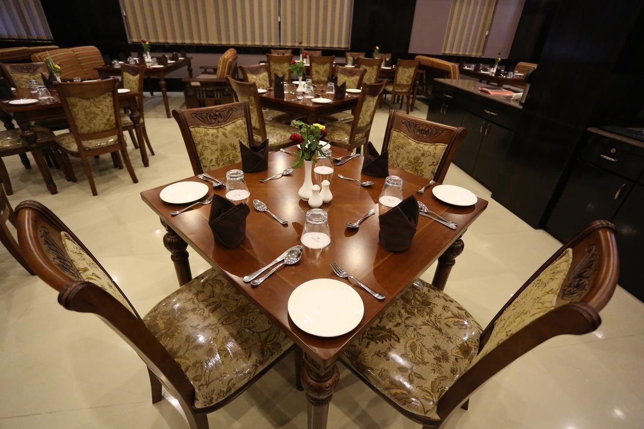Hotel Kamlesh Continental Angul Exterior foto