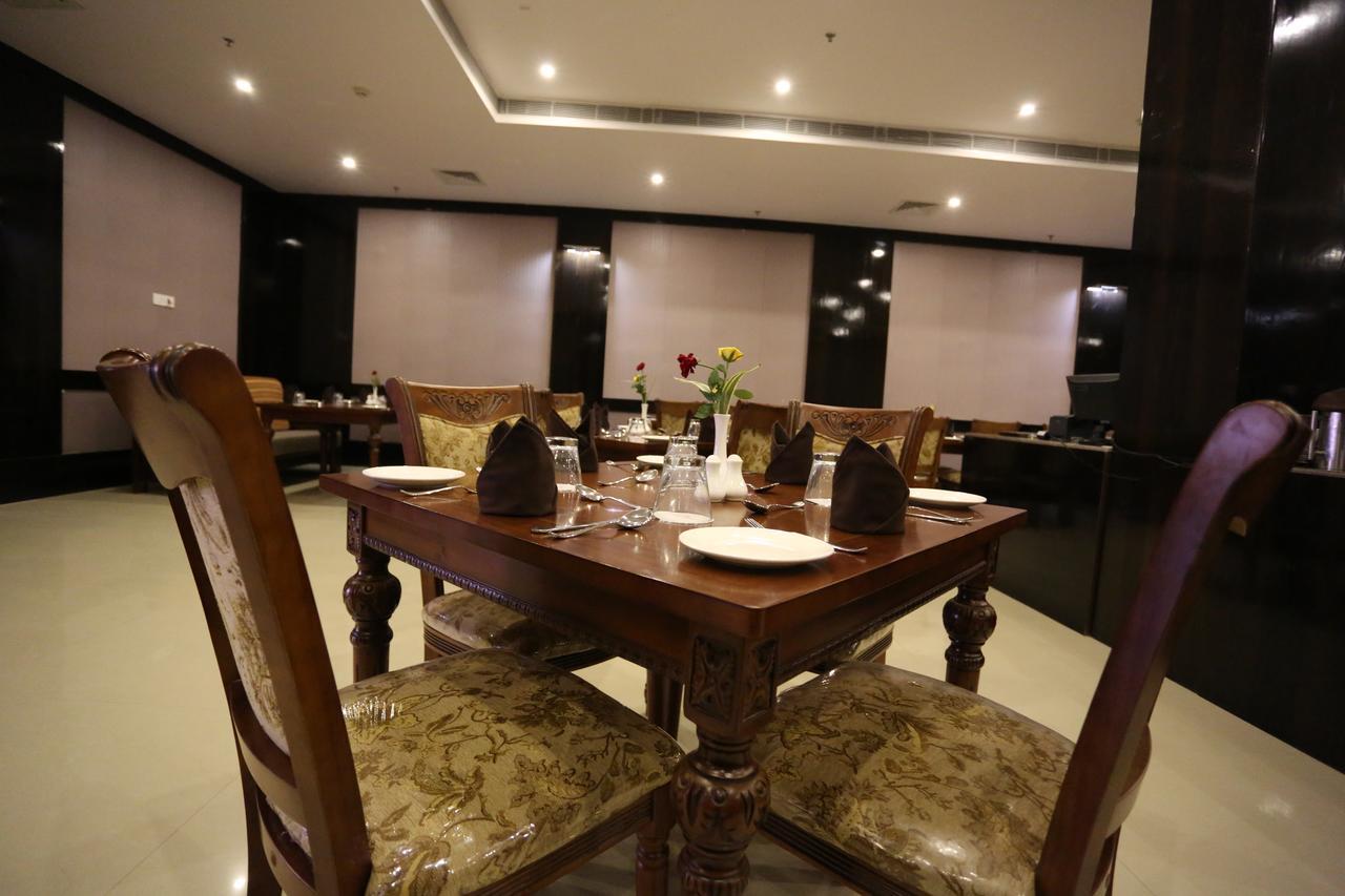 Hotel Kamlesh Continental Angul Exterior foto